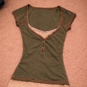Y2K green & white layered top with lace trim